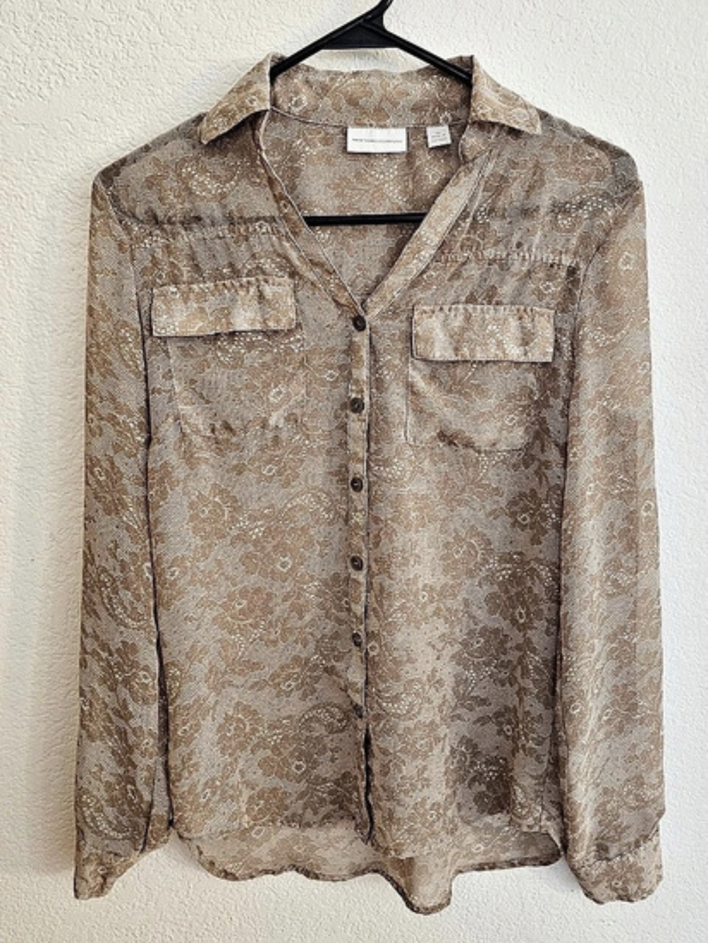 New York & Company Floral Button Down Shirt in Brown Size XS